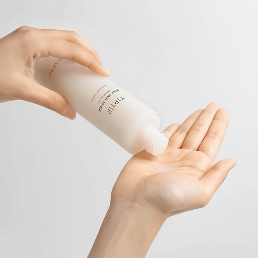 TIRTIR Milk Skin Toner Refreshing Skin